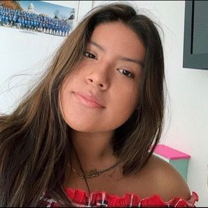 Meet your Posher, Alondra